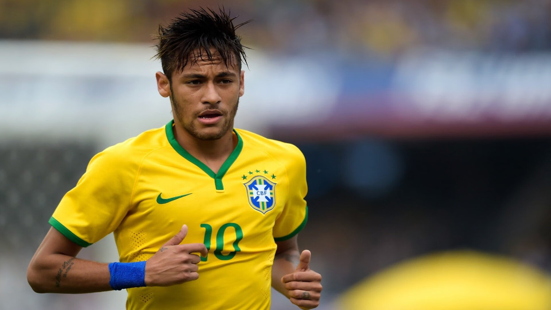 电竞产业链创新融资方式助力行业发展，电竞产业与其他产业的融合